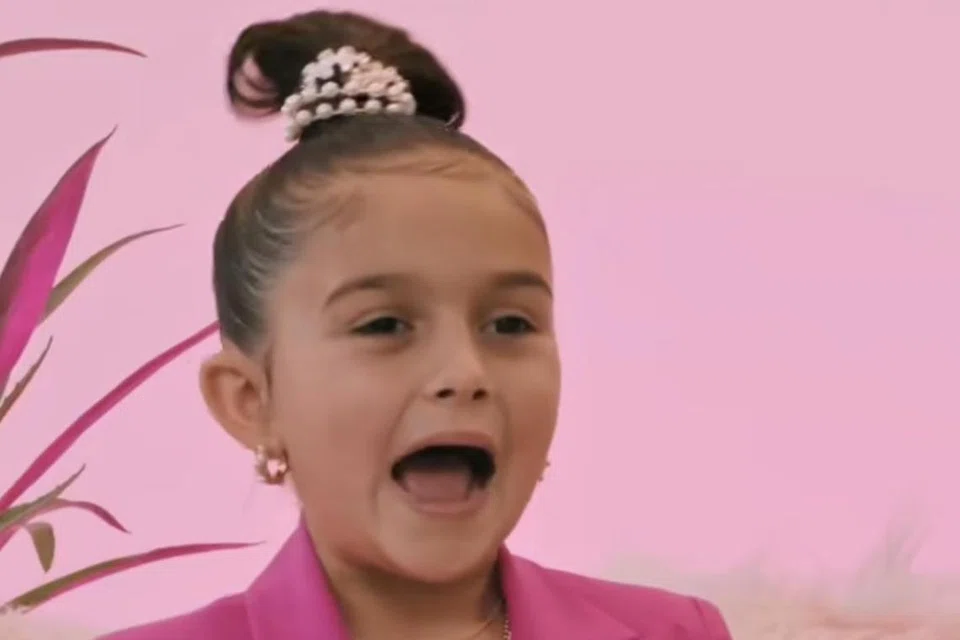 POPULAR: Pempengaruh fesyen kanak-kanak, Taylen Biggs dari Amerika Syarikat menjadi tumpuan media fesyen.