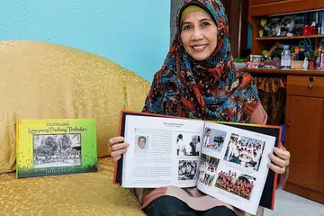 SOROT SEJARAH KELUARGA: Penerima Hadiah Sastera Singapura, Cik Hafiza Talib, akan mengendalikan bengkel penulisan bertajuk 'Meriwayatkan Cerita dan Khazanah Keluarga untuk Generasi Akan Datang' Sabtu ini sempena Bulan Bahasa.