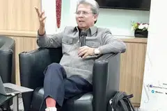 Profesor Dr Todung Mulya Lubis, peguam Encik Ganjar Pranowo dan pasangannya, Encik Mahfud MD, mendakwa berlaku isu penipuan yang meluas dan persoalan mengenai kesahihan keputusan Pilihan Raya Presiden Indonesia.
