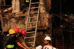 kebakaran, Pusat beli-belah, Karachi