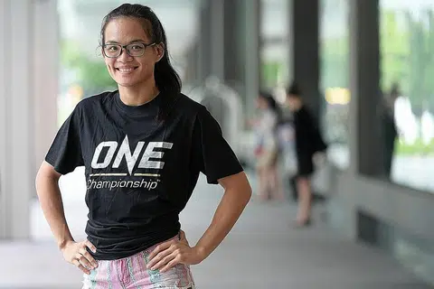 BELAJAR DARI KEKALAHAN: Tiffany Teo berkata beliau mempelajari banyak perkara daripada kekalahan di tangan Xiong Jingnan dari China. - Foto BH oleh NG SOR LUAN