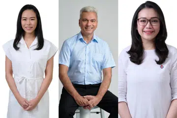 Keupayaan bertutur dalam bahasa selain Inggeris dan bahasa ibunda masing-masing merupakan salah satu sandaran (dari kiri) Cik Bernadette Giam, Encik Harpreet Singh dan Cik Hazlina Halim, dalam mendekati penduduk daripada kaum berbeza.