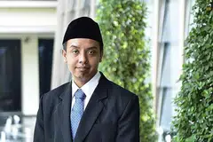 Hikmah pakaian, makanan, minuman halal dan bersih