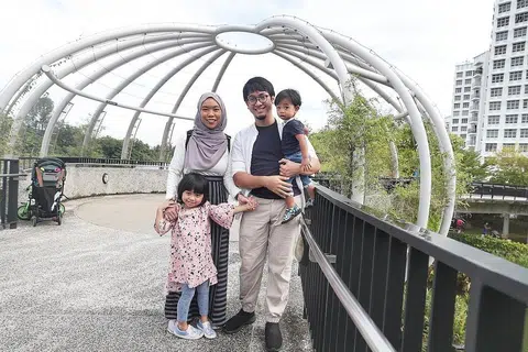- Foto BH oleh KELVIN CHNG