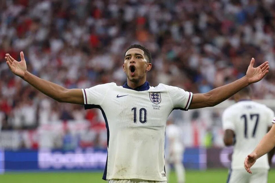 Pemain England, Jude Bellingham, meraikan gol minit terakhirnya dalam masa kecederaan, yang berjaya mengheret perlawanan ke masa tambahan, dan menyaksikan England menang 2-1 ke atas Slovakia dalam perlawanan peringkat 16 pasukan terakhir Euro 2024 di Arena Aufschalke pada 30 Jun. 