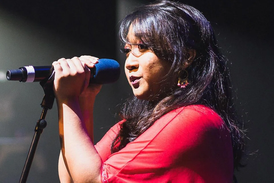 Indah Han
