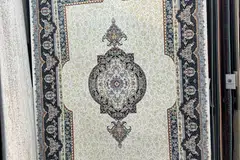 Permaidani buatan mesin yang indah dan menawan. Terdapat pelbagai warna, saiz dan rekaan menarik bagi permaidani Iran ini. Untuk pembaca Berita Harian (BH), tawaran hebat diberikan bagi pembelian permaidani tertentu. 