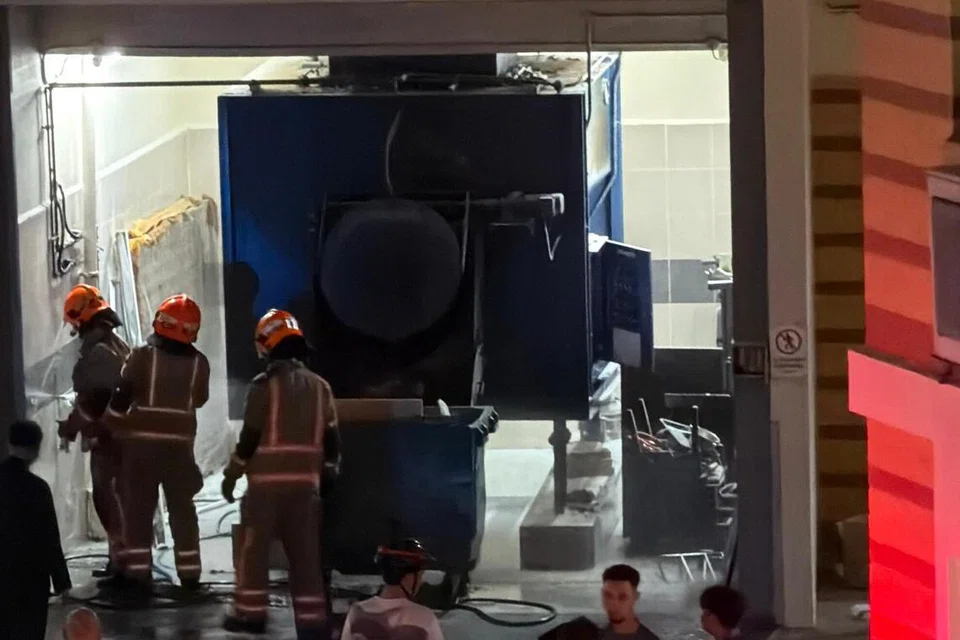 jubah boys, padam api, Pasir Ris, wira