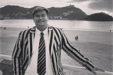 Pelajar dan pemain ragbi Encik Muhammad Razif Harun, 21 tahun mati dalam kemalangan jalanraya di Malaysia dalam perjalanan pulang ke Singapura. 
