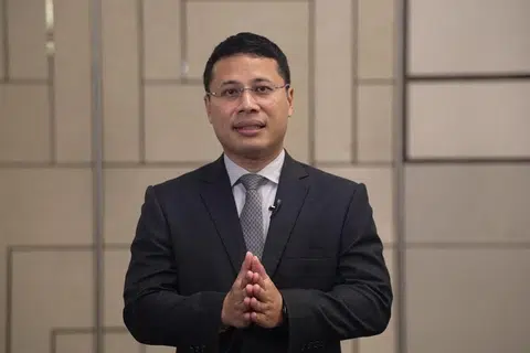 desmond lee