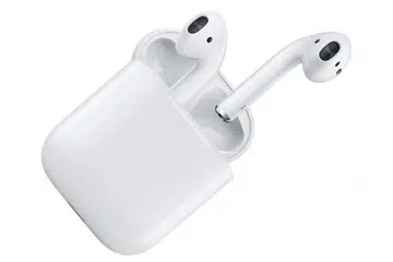 Beberapa mangsa mendakwa mereka telah ditipu dua orang yang menjual AirPods (dalam gambar) palsu. FOTO: APPLE 