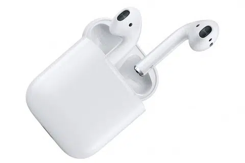 Beberapa mangsa mendakwa mereka telah ditipu dua orang yang menjual AirPods (dalam gambar) palsu. FOTO: APPLE 