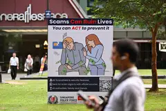 SKIM PENIPUAN: Sejak Januari, polis menerima lebih 700 laporan berkaitan mangsa yang memuat turun perisian hasad ke telefon mereka, dengan lebih $8 juta hilang dek pengeluaran tanpa kebenaran daripada akaun bank mangsa.