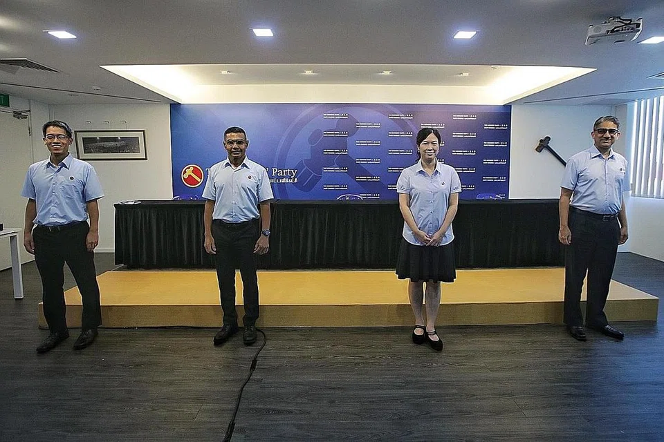 CALON WP: Barisan calon terakhir WP yang bakal bersaing nanti terdiri daripada (dari kiri) Encik Gerald Giam Yeak Song, Encik Abdul Shariff Bin Aboo Kassim, Cik He Ting Ru dan Encik Leon Perera.