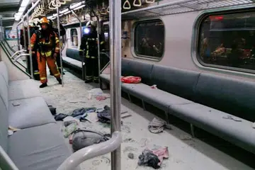 Sekurang-kurangnya 25 orang cedera, empat daripada parah, selepas letupan dalam gerabak kereta api penumpang di Stesen Kereta Api Songshan, Taipei pada Khamis malam (7 Jul). 