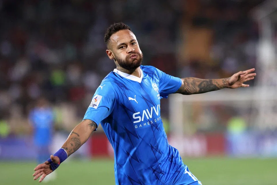 Neymar hanya bermain tujuh kali untuk kelab Al-Hilal walaupun mendapat gaji tertinggi di kelab itu. 