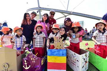 KEPENTINGAN PENYERTAAN IBU BAPA: Keluarga yang terlibat dalam pembelajaran pelajar akan dapat mengukuhkan perkembangan positif dalam harga diri, motivasi dan pencapaian lebih tinggi yang dapat mempertingkat pengetahuan pelajar tersebut. - Foto PPIS