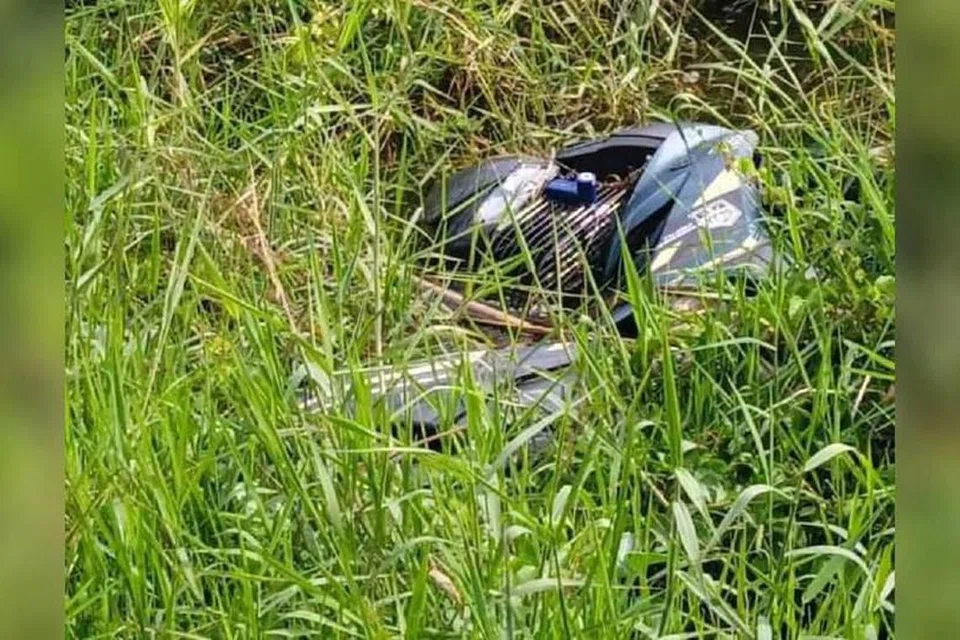 Mayat seorang remaja perempuan bersama sebuah motosikal ditemukan di dalam parit di Parit Changkat, Sungai Haji Dorani, Sungai Besar, Selangor. 