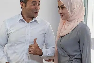 PELAKON MANTAP: Tony Eusoff dan Rita Rudaini akan berganding bahu bagi drama bersiri lapan episod, Projek Dapat Baby. - Foto FACEBOOK/TONY EUSOFF