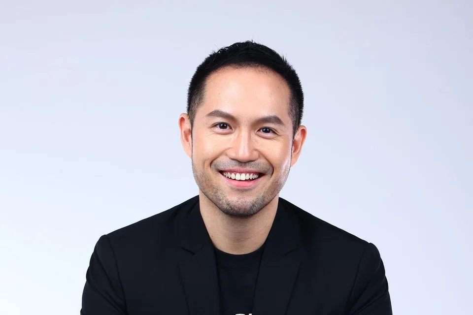 Encik Justin Quek memperkasa pelanggan dan ejennya melalui teknologi, ketelusan dan perkhidmatan cemerlang.