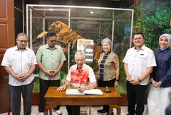 SM Lee, lawatan ke M’sia, Pahang, Sultan Abdullah Ahmad Shah, Terengganu, PMO