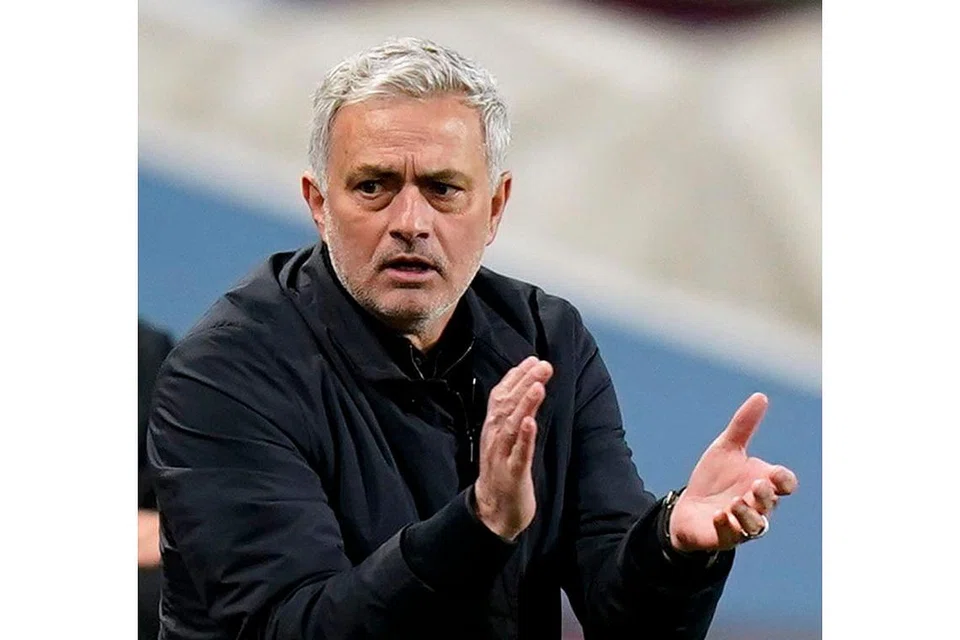JOSE MOURINHO, PENGURUS SPURS. - Foto REUTERS