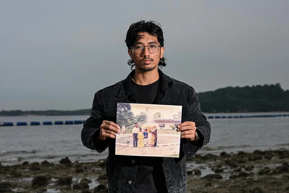 Setiap 26 Disember, Encik Muhammad Iqbal akan menyambut ulang tahunnya, yang juga merupakan hari gegaran dahsyat dan ombak tsunami raksasa meragut nyawa ibu, bapa dan kakaknya pada 2004.