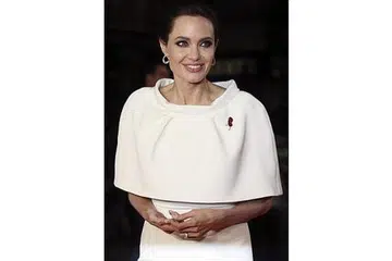PENGAJARAN: Angelina Jolie menganggap filem terbarunya, 'Unbroken', mempunyai nilai-nilai baik yang boleh diamalkan dalam kehidupan. - Foto REUTERS