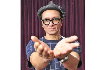 UTAMAKAN KARISMA: Bagi selebriti setempat yang bakal menjadi pengulas peraduan, Najib Ali (gambar), beliau ingin melihat karisma dan aura yang dipamerkan setiap peserta. - Foto fail