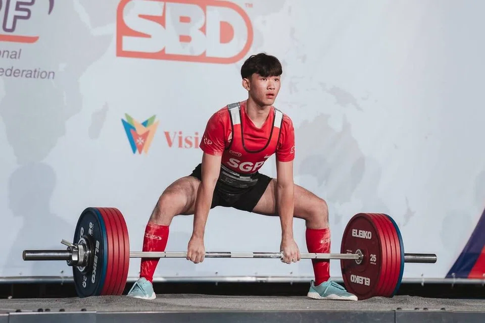 powerlifting, rekod dunia, atlet muda