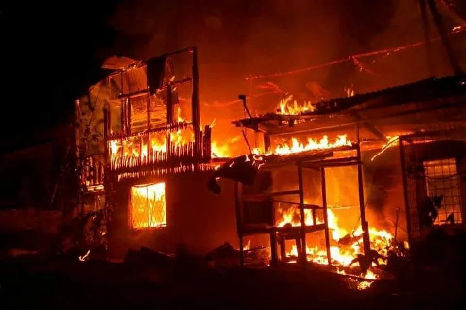 Seorang remaja perempuan ditemui rentung dalam kebakaran di sebuah rumah dua tingkat di Kampung Lasing, Ranau, Sabah, pada 14 Mei.