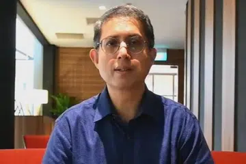 "Kami harap kami dapat membangunkan saranan dan mewujudkan lebih banyak wadah untuk meningkatkan usaha kita menggalak kebapaan yang aktif. Peluang sedemikian akan membolehkan keluarga diperkukuh, dengan bapa memainkan peranan lebih aktif." - Menteri Negara (Ehwal Dalam Negeri merangkap Pembangunan Negara), Profesor Madya Dr Muhammad Faishal Ibrahim, dalam satu mesej yang disampaikan melalui rakaman video (gambar) sempena pelancaran Bulan Kebapaan semalam.