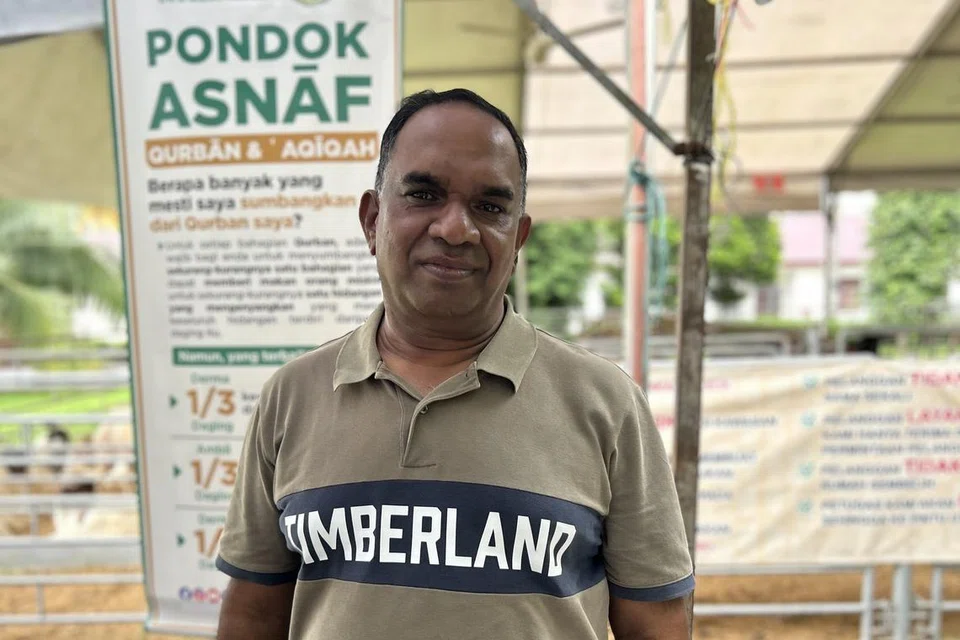 Pengarah Osman Goat Farm di Kangkar Tebrau, Encik Osman Cheya Kutty.