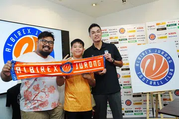 Albirex, tukar, nama