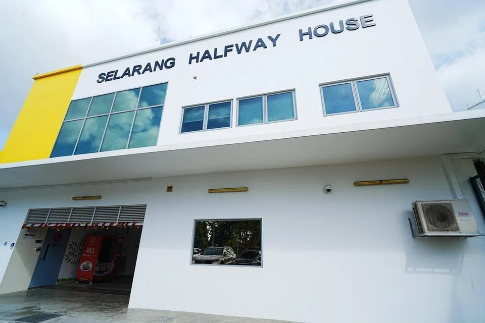 Jumlah banduan muda, catatkan peningkatan, Perkhidmatan Penjara Singapura (SPS) dan Reben Kuning Singapura (YRSG)