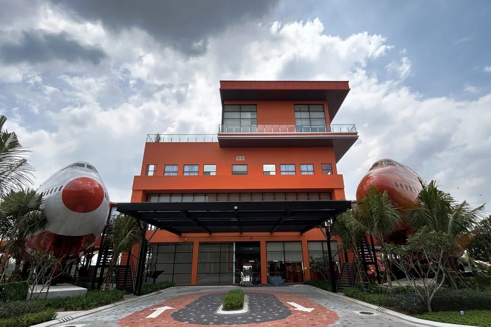 hotel pesawat johor