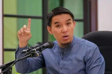 Penceramah agama yang juga mualaf, Encik Firdaus Wong.