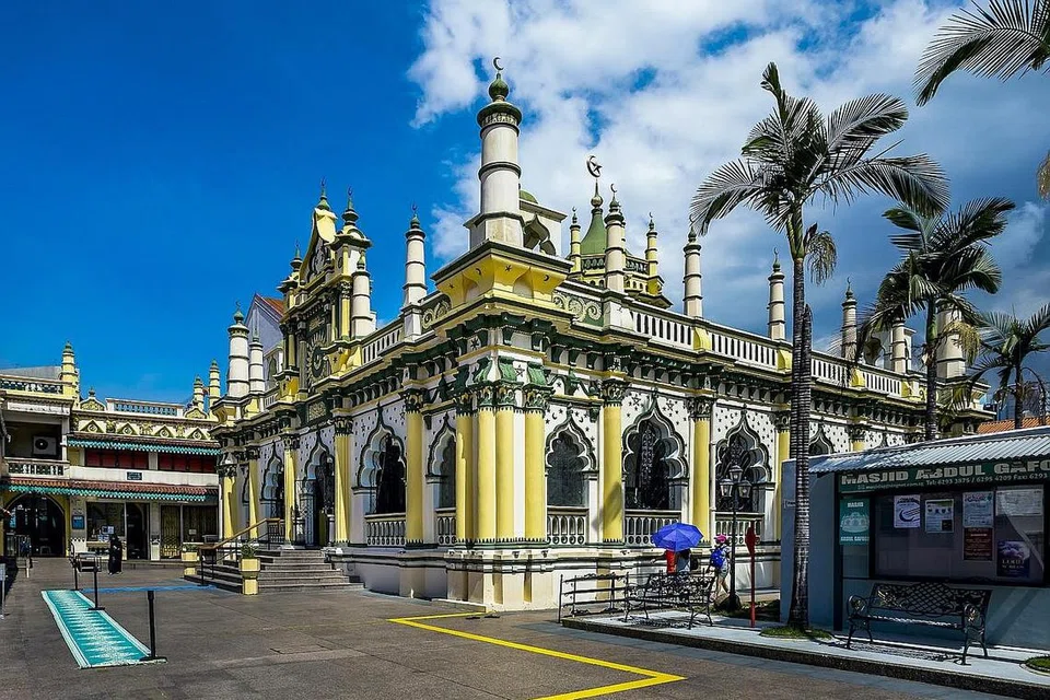 MASJID TANAH WAKAF: Masjid Abdul Gafoor di Dunlop Street merupakan antara masjid di sini yang telah dibina di atas tanah wakaf bagi kegunaan masyarakat Singapura. - Foto MUIS
