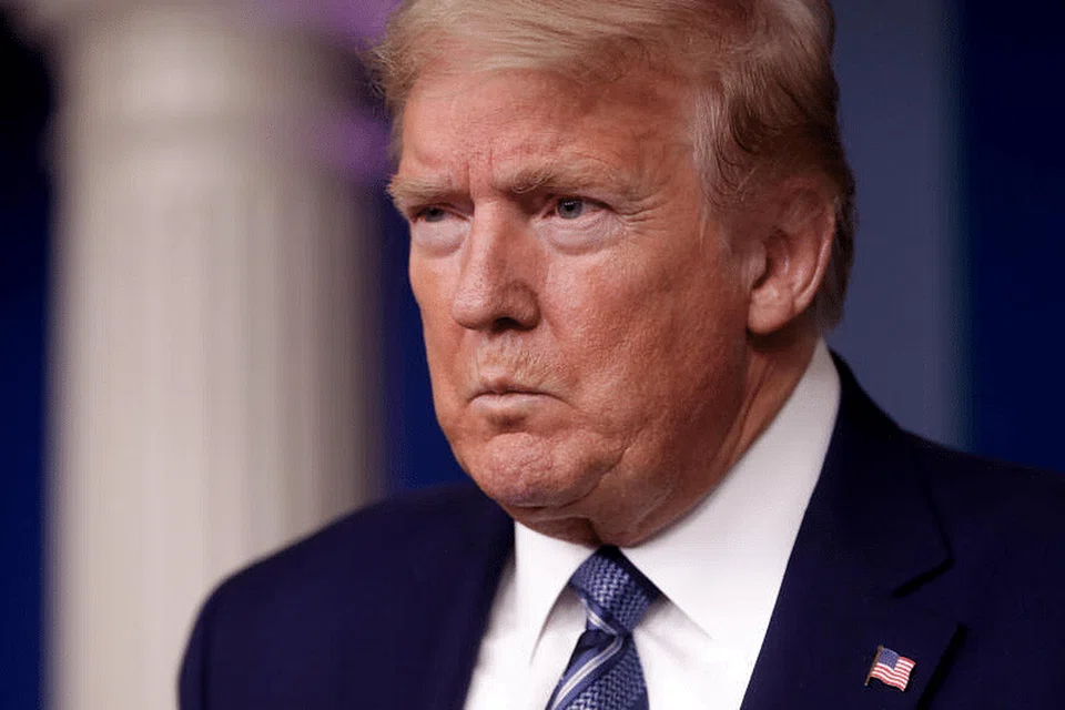 AMARAN TRUMP: Dalam satu catatan Twitter kelmarin, Presiden Amerika Syarikat, Encik Donald Trump, mengarah tentera laut Amerika untuk menyerang dan memusnahkan mana-mana kapal Iran yang mengganggu kapal tentera Amerika selepas 11 bot laju Iran didapati mengelilingi kapal Angkatan Laut dan Pengawal Pantai Amerika di Teluk Parsi baru-baru ini. 