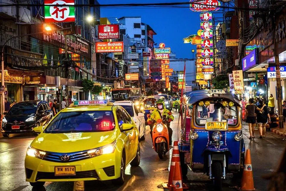 LANJUTKAN TEMPOH: Pelanjutan perintah darurat itu juga bagi membolehkan kerajaan Thailand menggubal langkah-langlah yang lebih berkesan untuk mengekang wabak selain bersedia untuk fasa pelonggaran seterusnya.