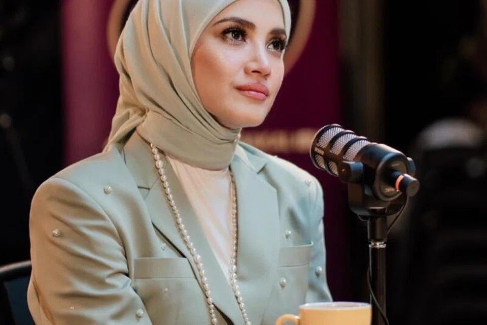 Pengasas, yang juga Pengarah Urusan Obor Holding Sdn Bhd, Encik Lim Boon Hai, sangat kecewa dengan apa yang sudah dilakukan pelakon dan usahawan, Nur Fazura Sharifuddin, dan menyifatkannya sebagai pengalaman terburuk dan paling serius pernah dilalui.