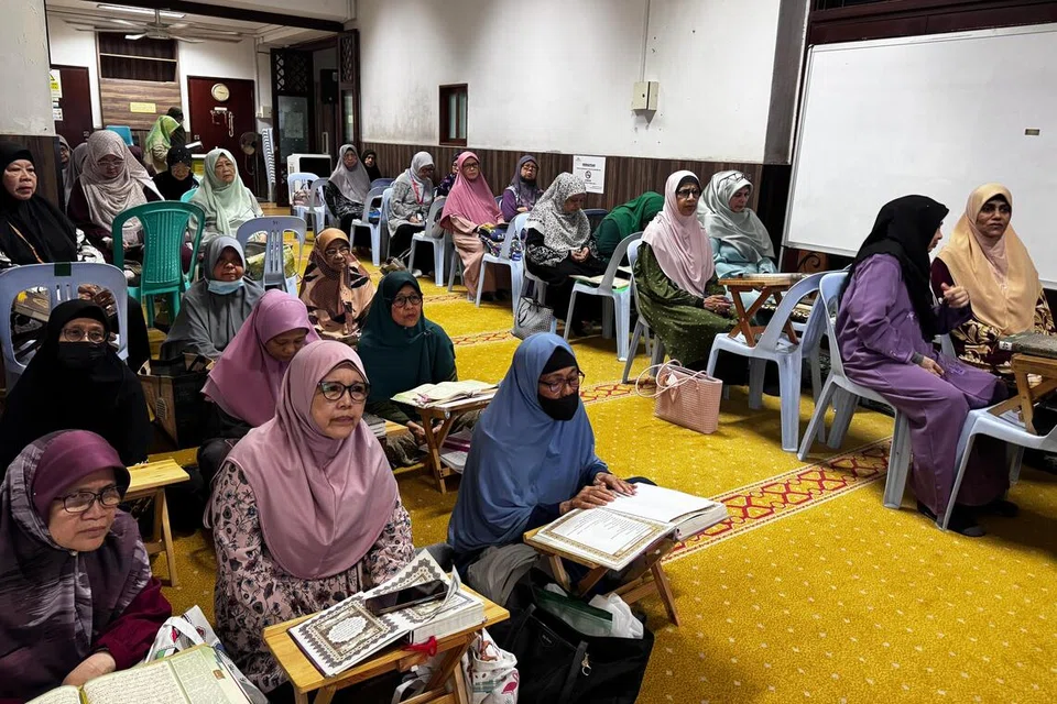 masjid alkaff kampung melayu, khatam, al-quran 