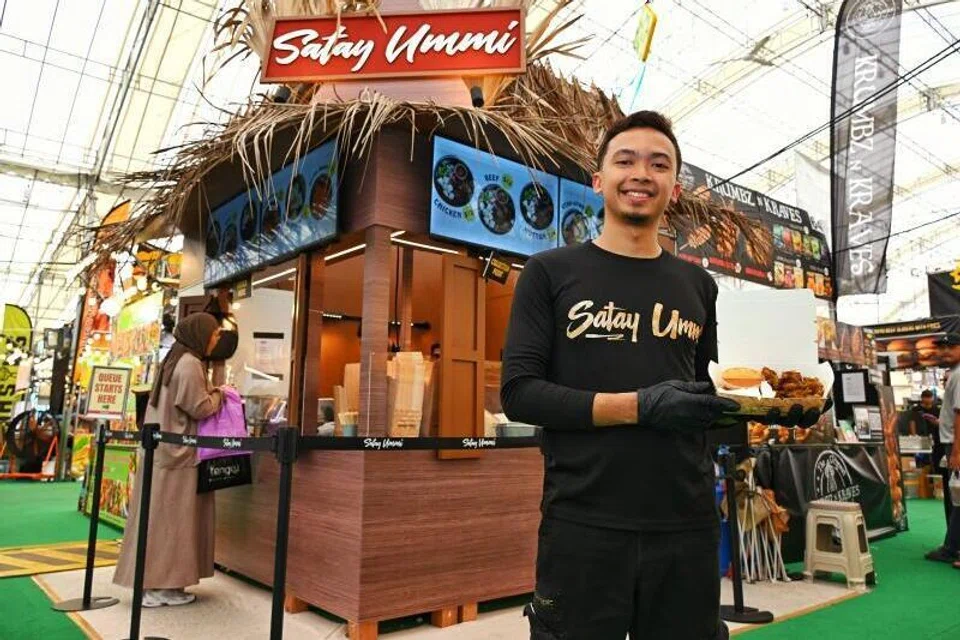 Encik Ismul Azim, daripada Satay Ummi, ingin terus meraikan makanan tradisional Melayu dan mengekalkan budaya Melayu serta suasana Hari Raya di Bazaar Raya Geylang Serai 2026.