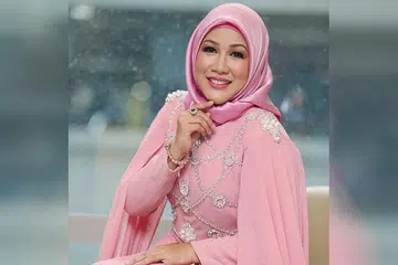 RASA KECEWA: Safura berasa kecewa apabila menjadi peserta pertama tersingkir. Bagaimanapun, katanya, beliau reda dengan ketentuan itu. - Foto BHM