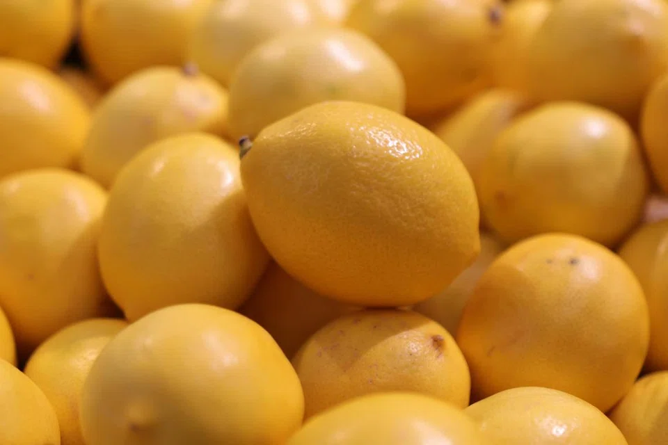 Lemon kaya dengan vitamin C.