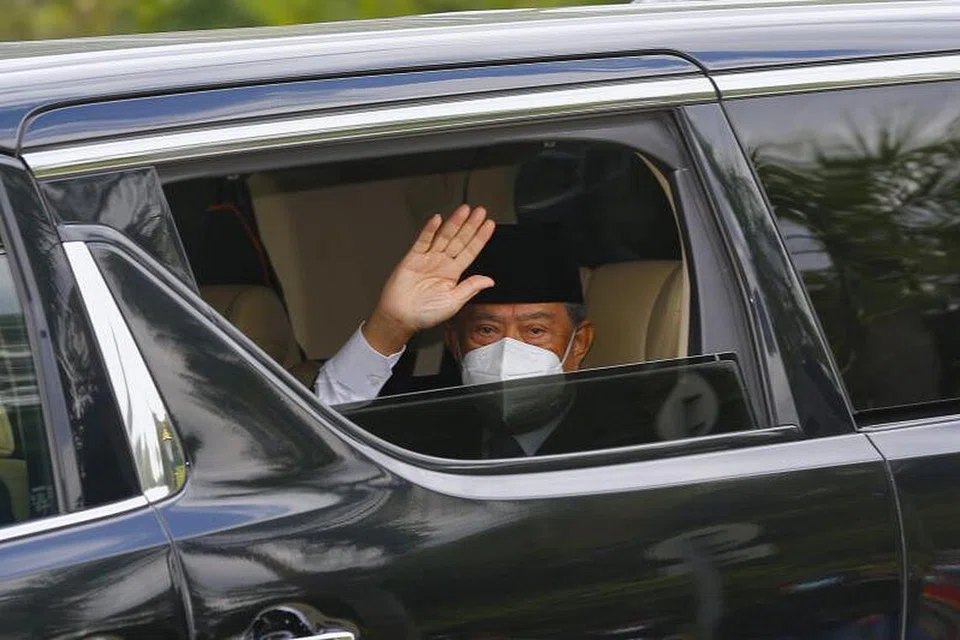 Perdana Menteri Tan Sri Muhyiddin Yassin tiba di Istana Negara untuk mesyuarat dengan Agong di Kuala Lumpur pada Isnin (16 Ogos).