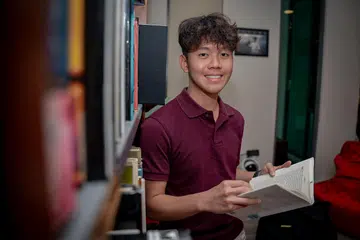 Sebagai salah seorang penerima Hadiah Izzuddin Taherally, Encik Francis Goh rasa bertuah atas pengiktirafan yang diberikan dan ia telah memberinya semangat untuk terus menyumbang kepada masyarakat. Beliau berharap latar belakang pengalamannya  membolehkan beliau menjadi lebih prihatin dalam peranan sebagai pekerja sosial.