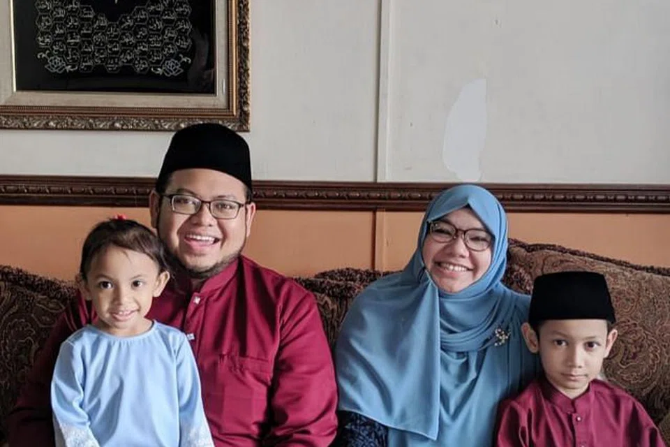 Ustazah Nadia Hanim Abdul Rahman, yang dirawat tiga bulan di hospital Mac tahun lalu selepas dijangkiti Covid-19. Ibu dua anak ini bergelut dengan nyawa pada 2009, selepas dijangkiti H1N1