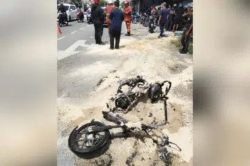 motosikal hangus, kemalangan, wanita hamil