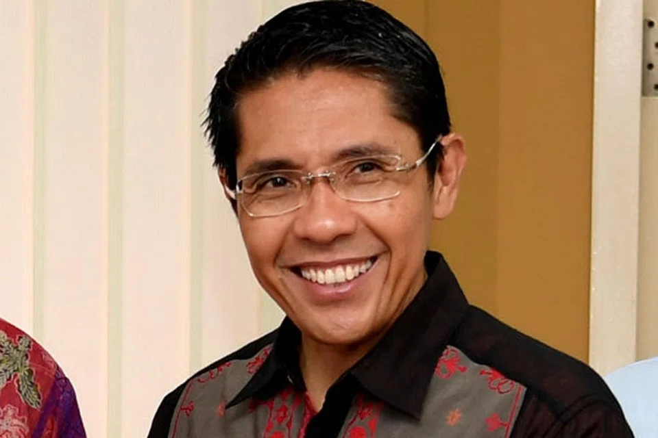Menteri Negara Kanan (Pertahanan merangkap Ehwal Luar), Dr Mohamad Maliki Osman. 